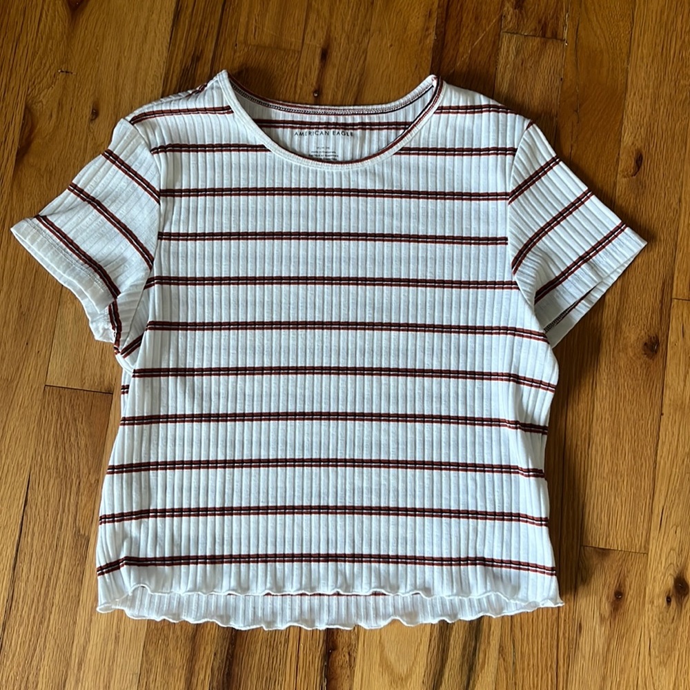 Brand: American Eagle Size: Medium color: white